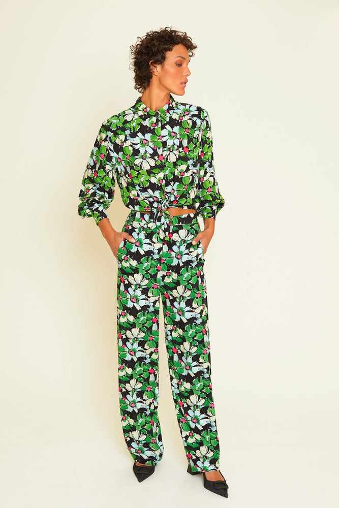 
                  
                    Pantalon Nisaa - Montmartre
                  
                