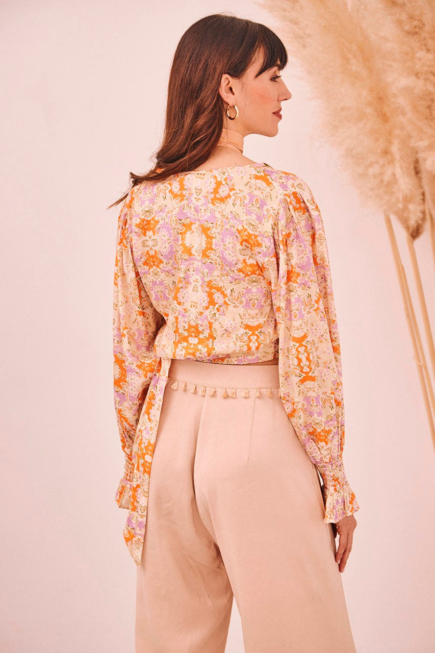 Top - Mariel