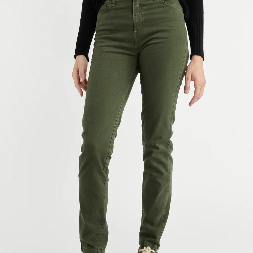 
                  
                    Pantalon - Basic Fit
                  
                