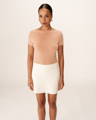 
                  
                    T-Shirt - Pilar
                  
                
