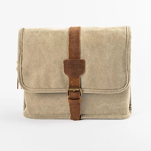 Trousse de Toilette à Suspendre pour les Voyageurs et Voyageuses - Naturel